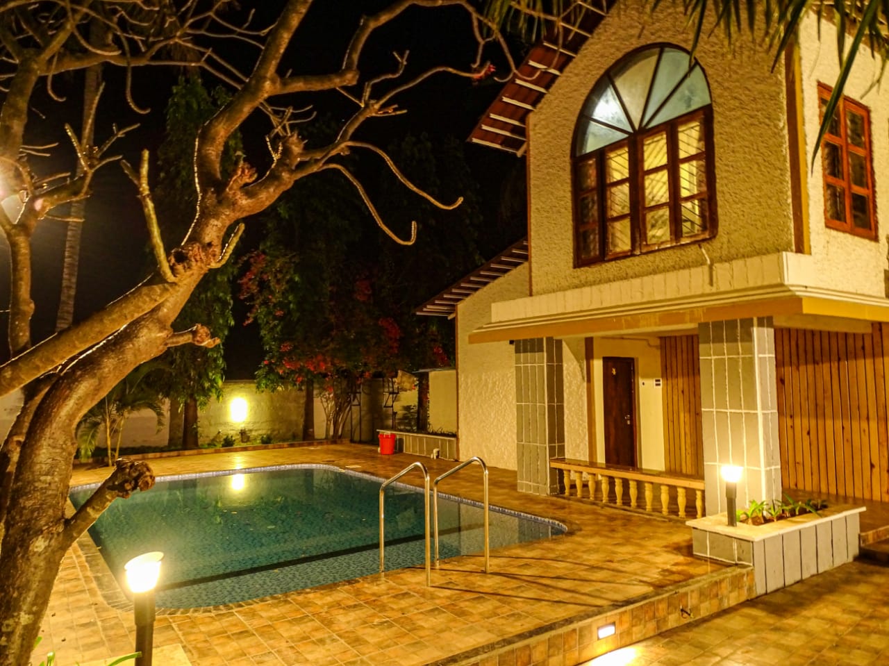 Villa in Manor