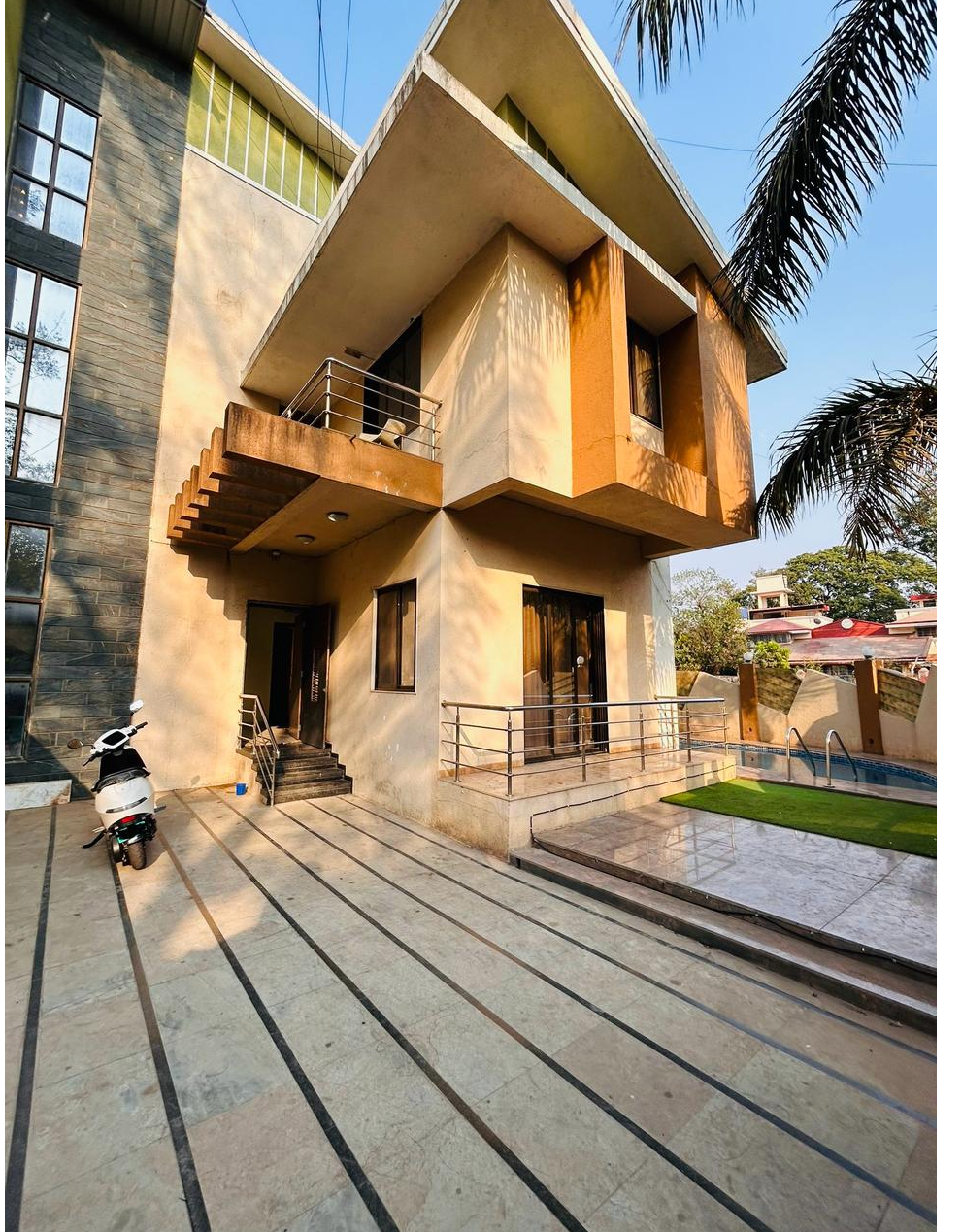 Private room in Lonavala