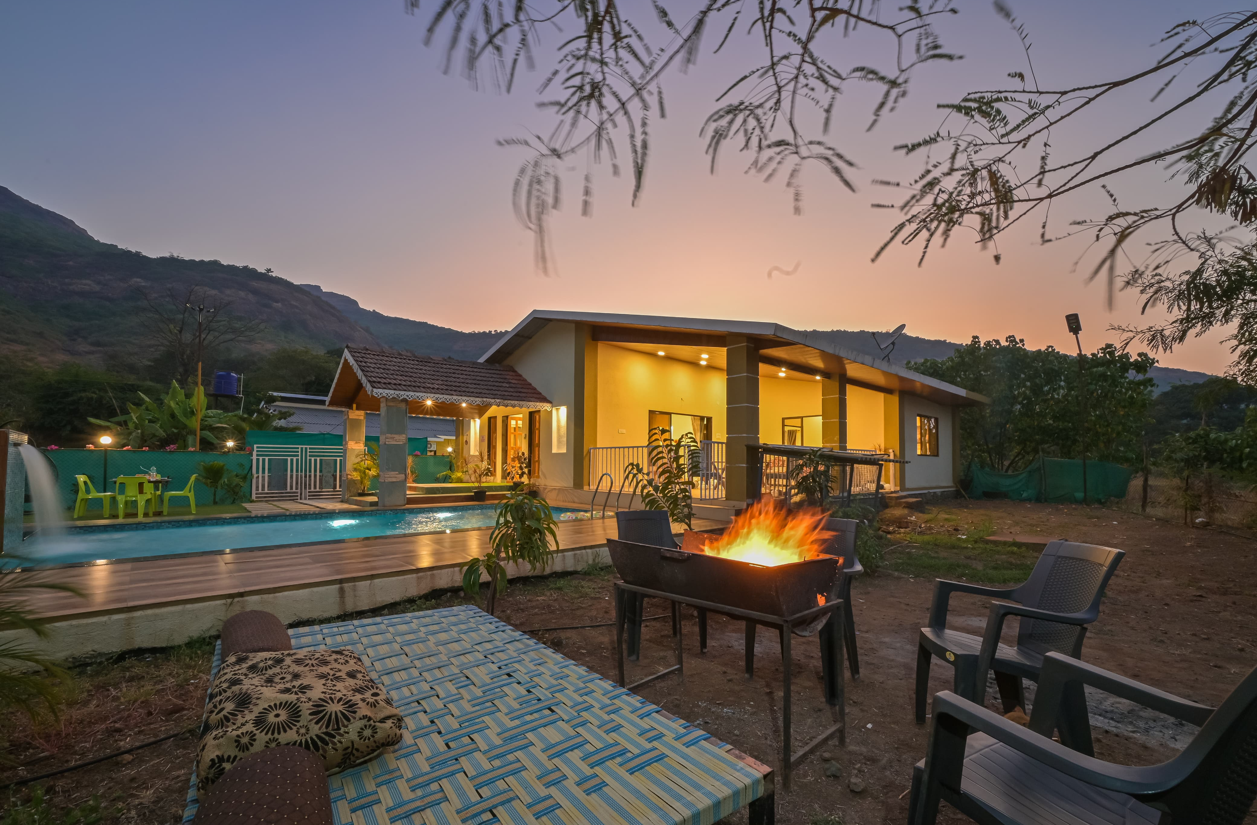 Private room in Lonavala