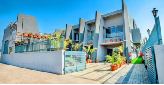 5 Bhk RR Luxury Villa